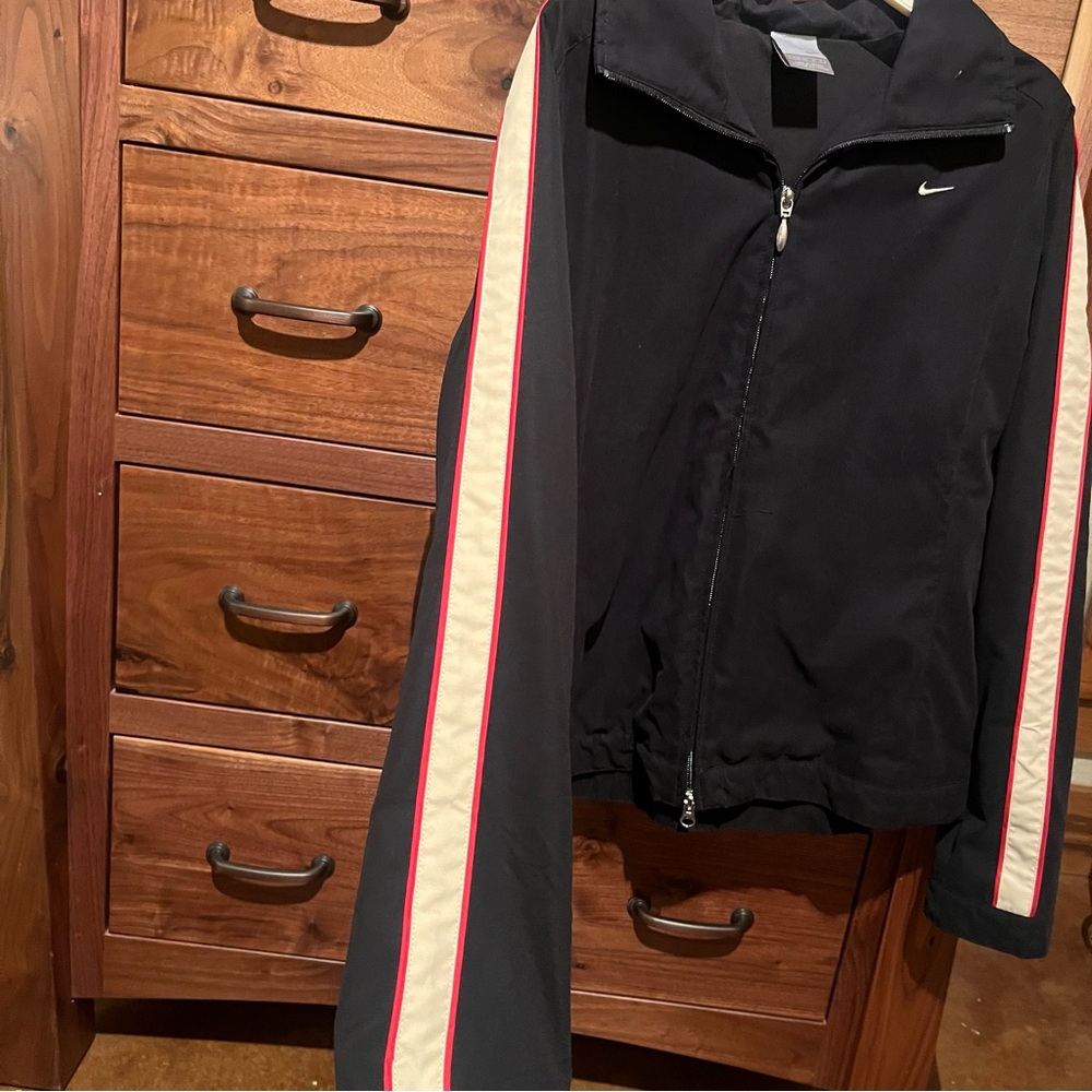 Nike jacket - Picture 4 of 8